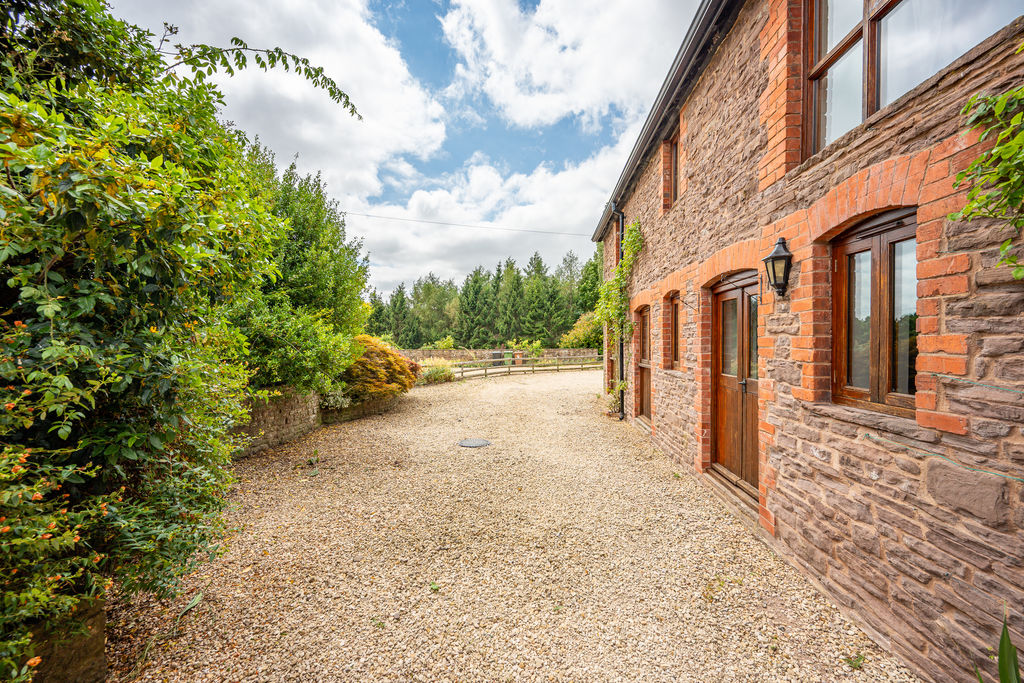 Rear Elevation- click for photo gallery